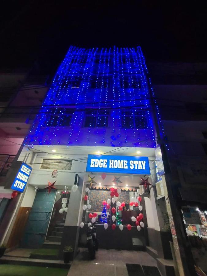 Airport Hotel Edge Home Stay New Delhi Bagian luar foto