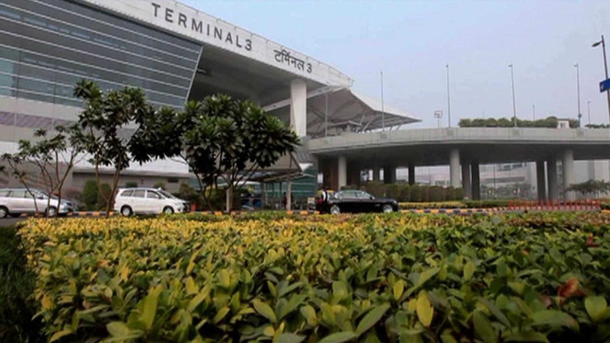 Airport Hotel Edge Home Stay New Delhi Bagian luar foto